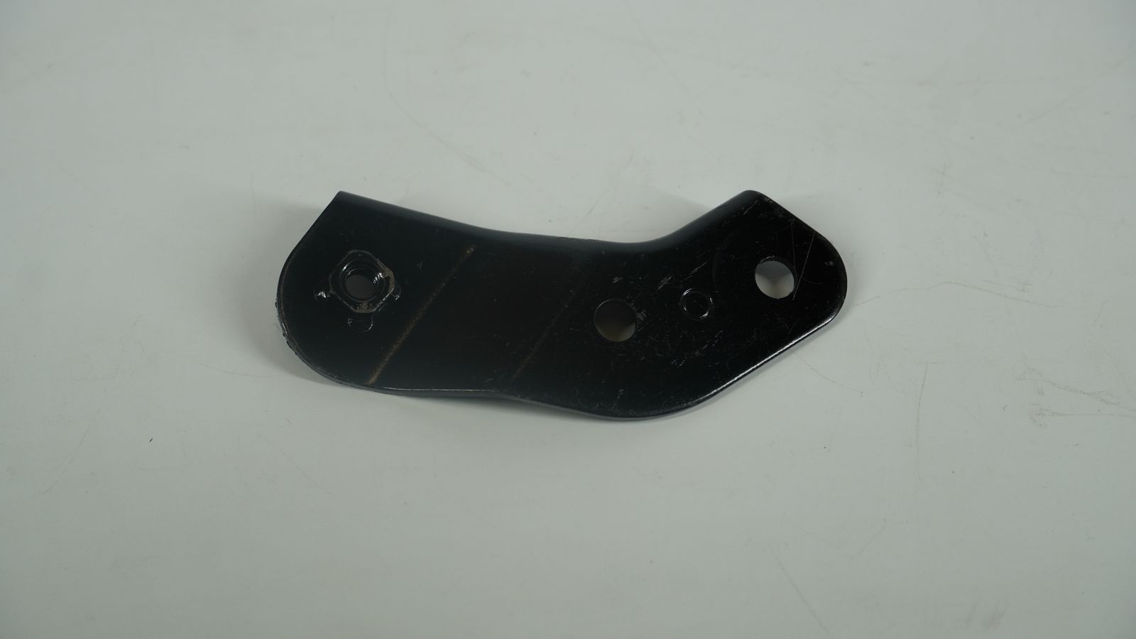 Кронштейн плуга задний левый JR181309 BAJAJ