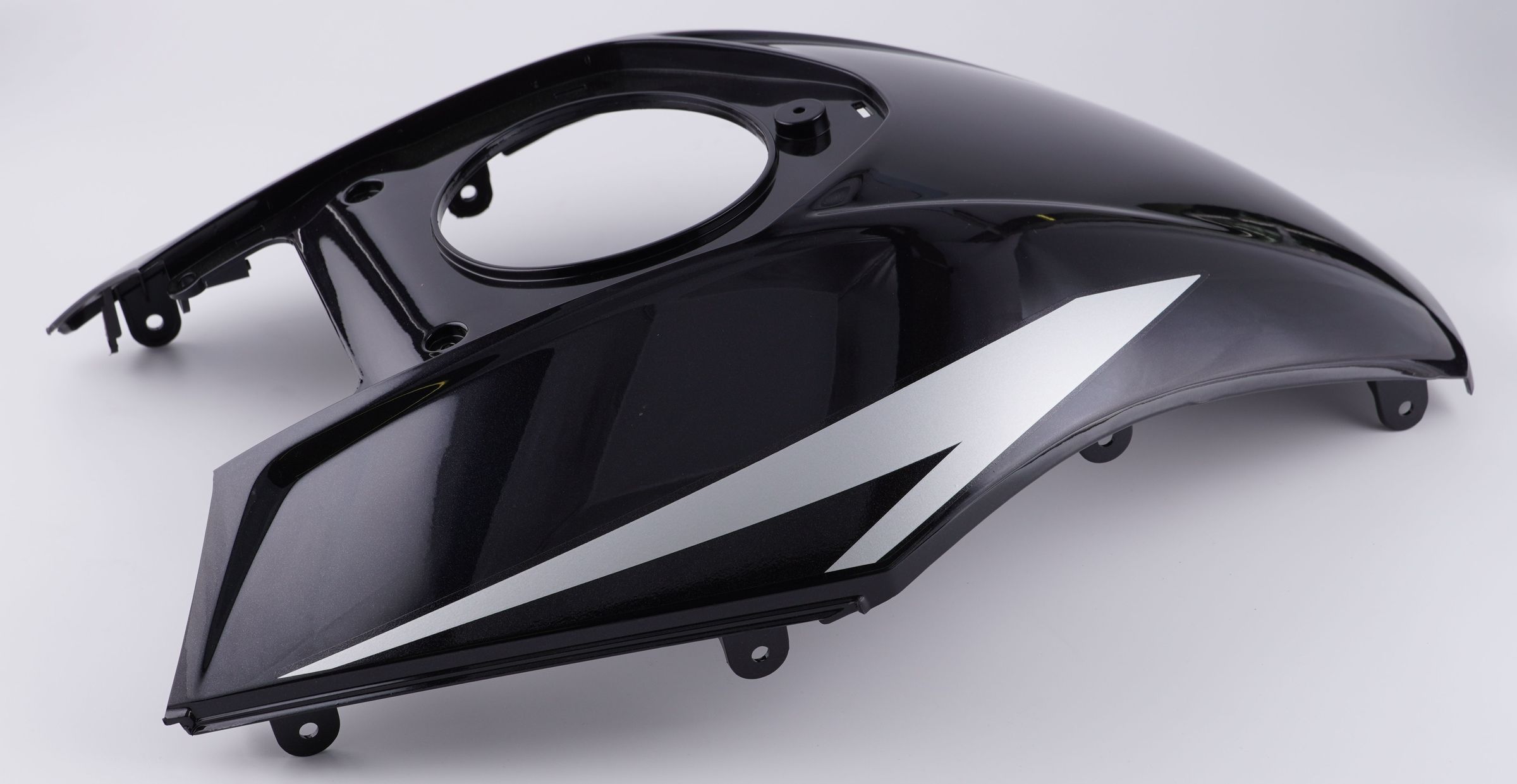 Пластик бака центральный Spark Black + Decal 52JF2315 BAJAJ