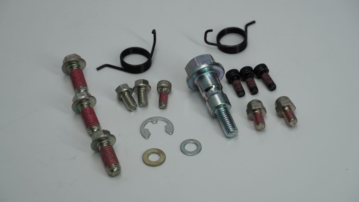 Крепёж подножки, комплект 36PD0060 BAJAJ