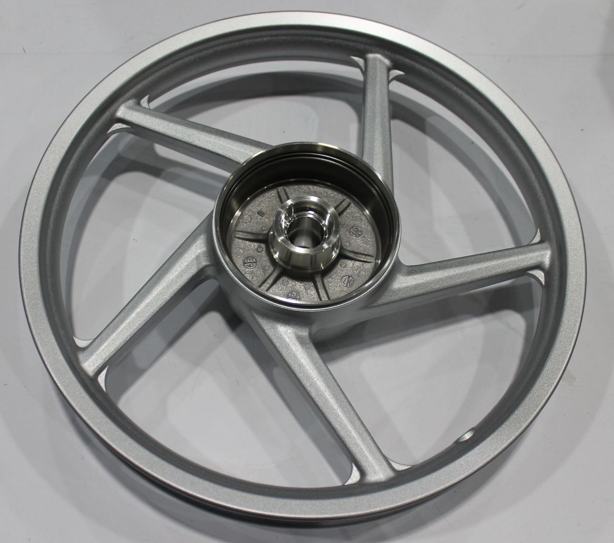 Диск колеса задний  1.6 X 17 DM151323 BAJAJ