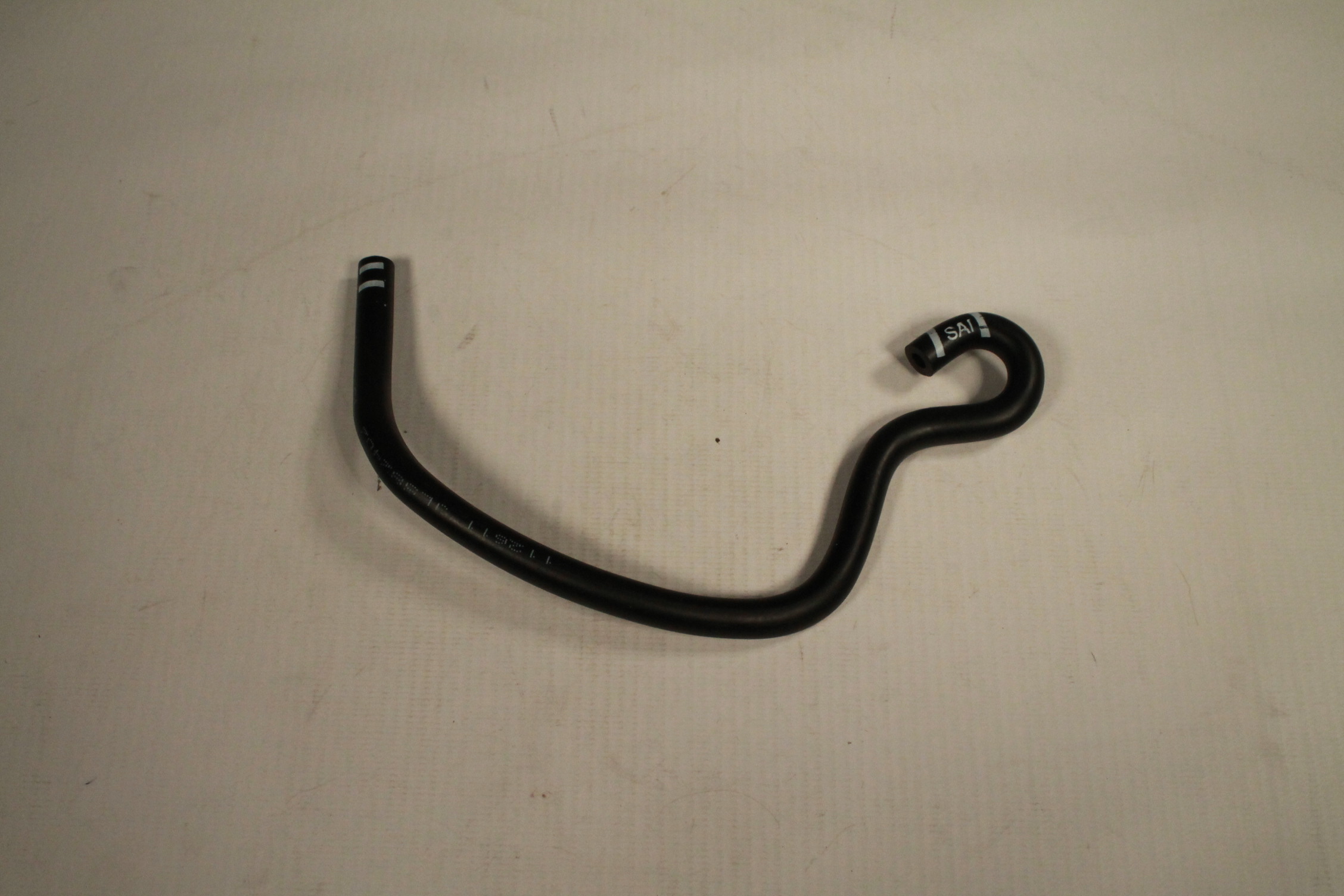 Шланг : Клапан вторичного воздуха (SAI) - впускной коллектор JL582402 BAJAJ