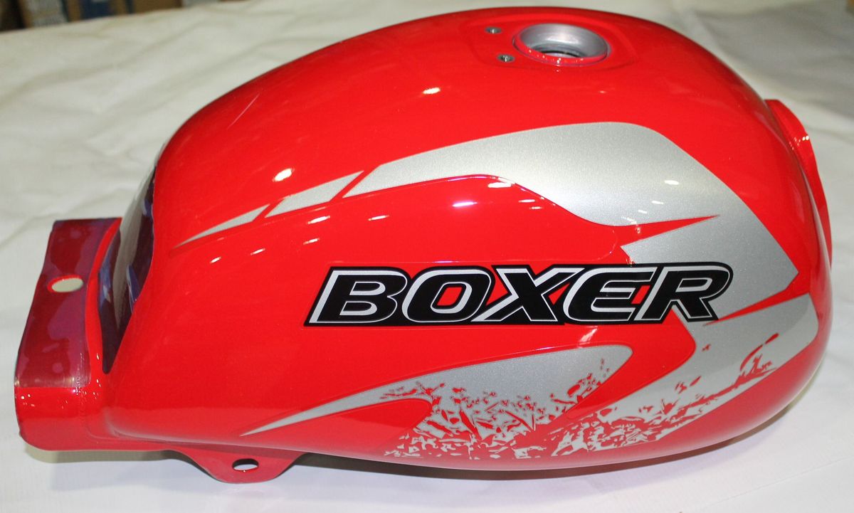 Топливный бак красный с наклейками 52JV0131 BAJAJ