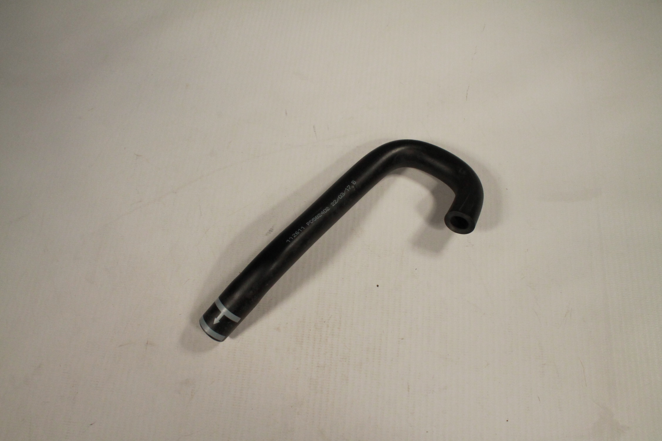 Шланг : Клапан вторичного воздуха (SAI) - трубка головки цилиндра (SAI) PD582402 BAJAJ