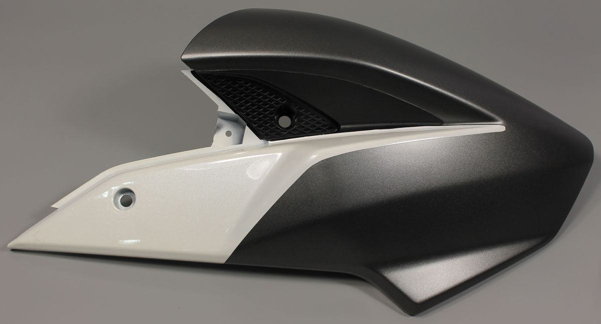 Пластик бака правый, белый 56JL2142 BAJAJ