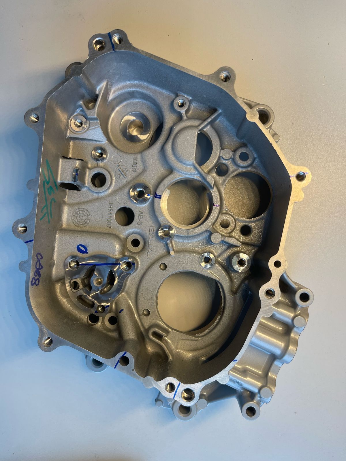 Половинка картера, правая 52JH5510 BAJAJ