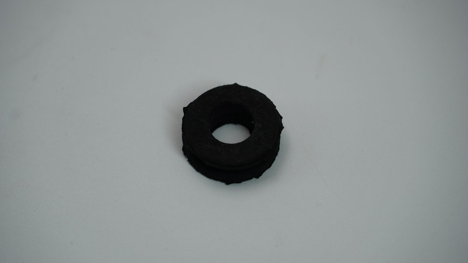 Втулка крепления пластика JP181227 BAJAJ