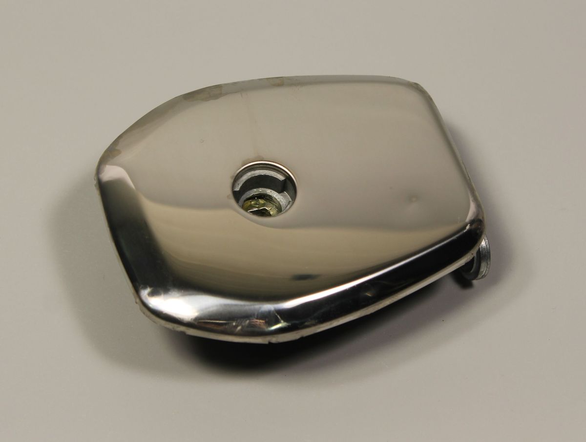 Крышка топливного бака без личинки DS141009 BAJAJ