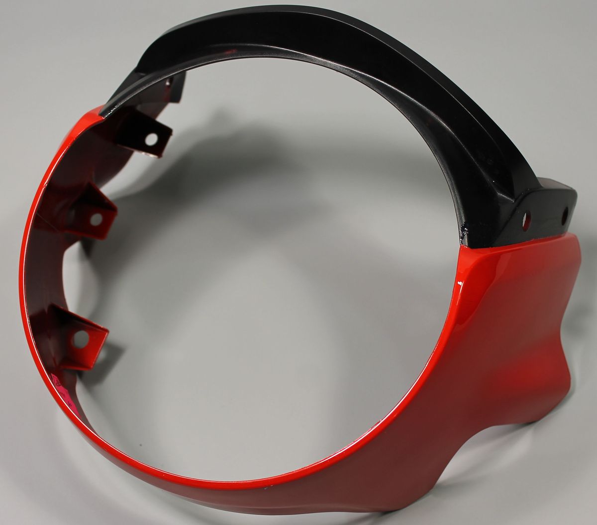 Обтекатель фары, красный  56PF1T4R BAJAJ