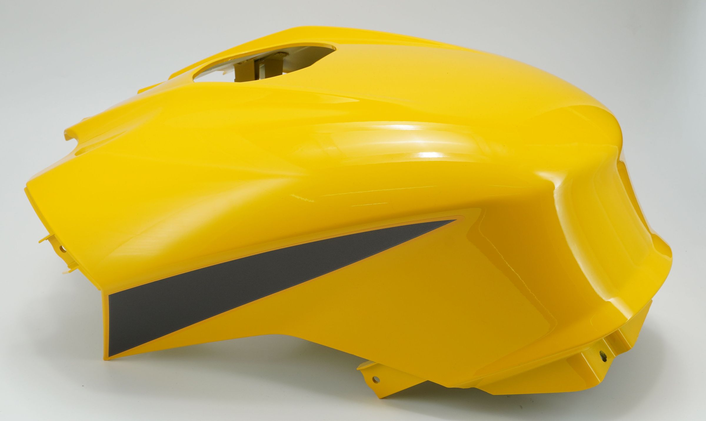 Пластик бака верхний, желтый с наклейкой без 3D 52JL0979 BAJAJ