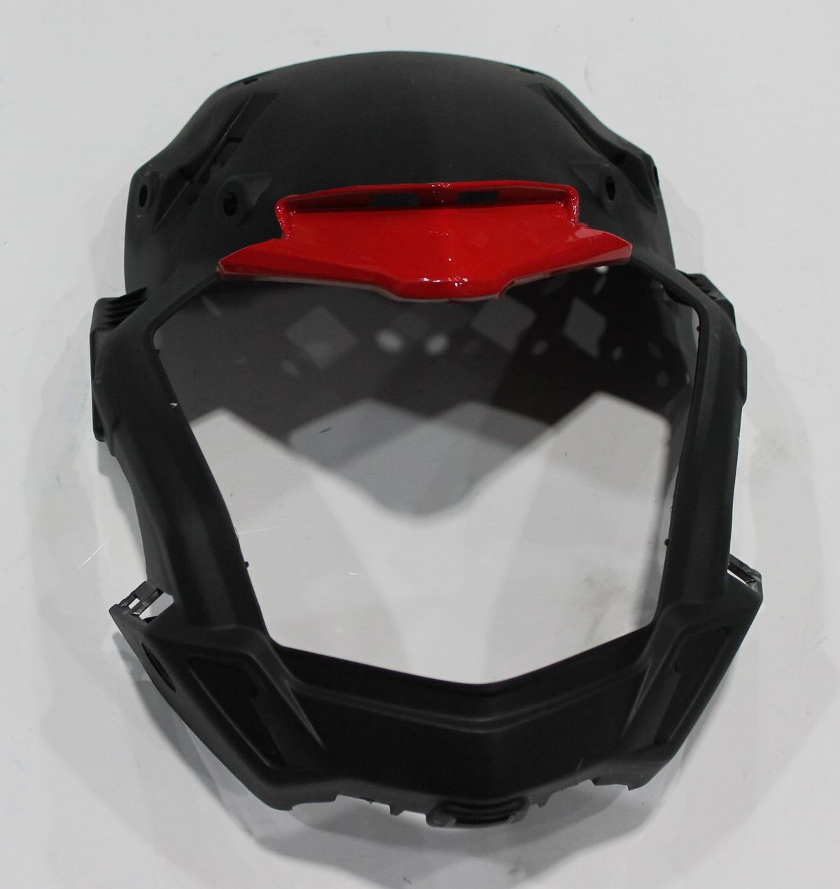 Пластик фары CANYON RED 56JF8L8X BAJAJ