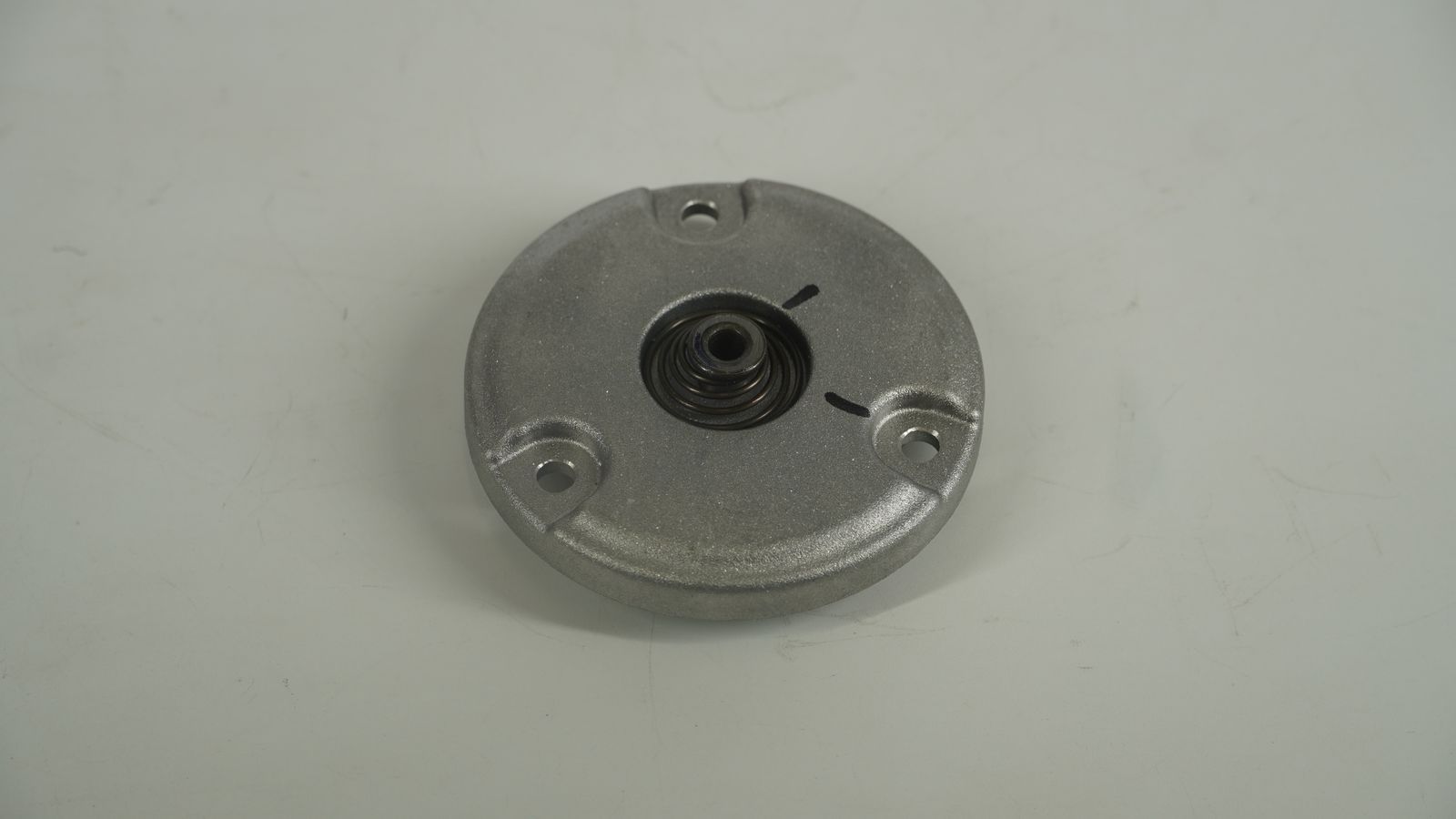 Крышка центробежного масляного фильтра PF571003 BAJAJ