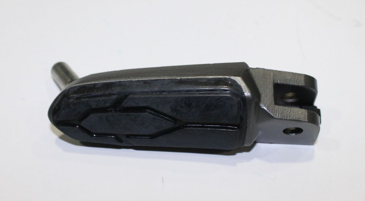 Подножка передняя правая 52DT0501 BAJAJ