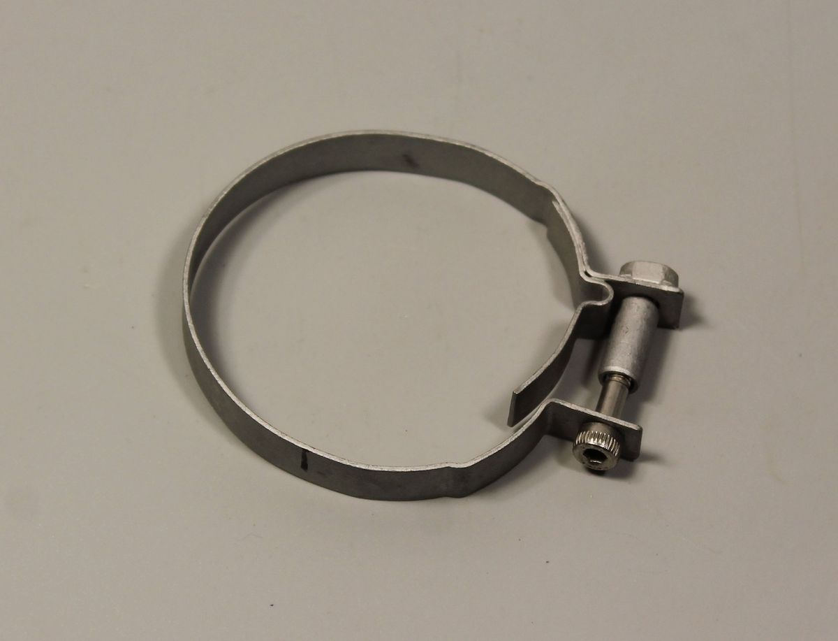 Хомут крепления дроссельной заслонки KTM 90241002010 JU581006 BAJAJ