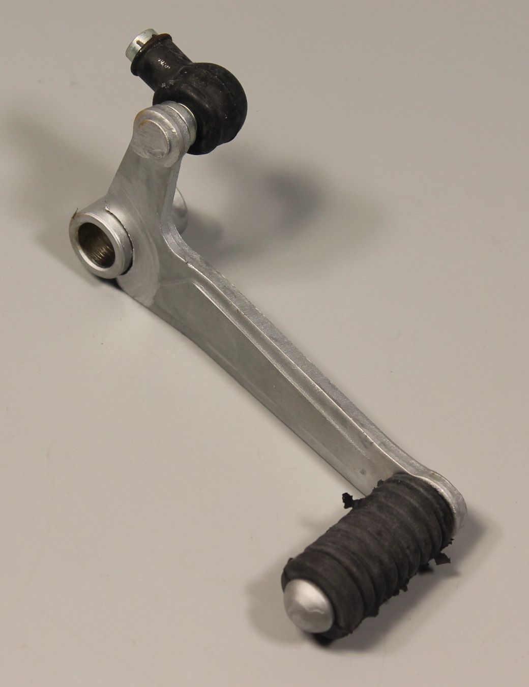 Педаль переключения передач с шарниром JL561205 BAJAJ