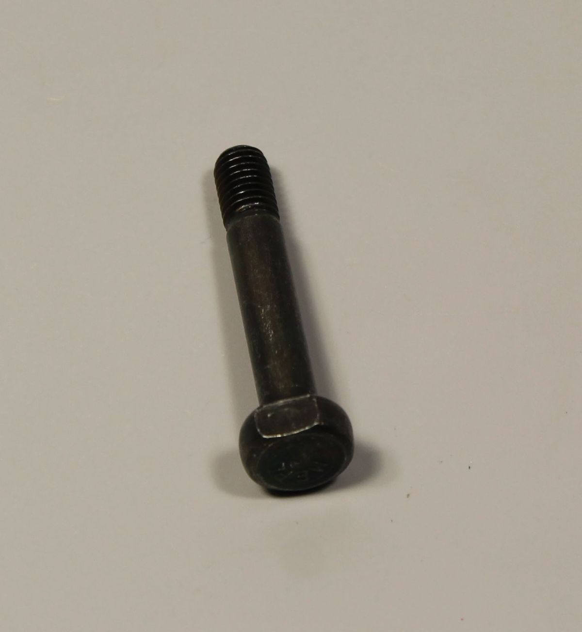 Болт крепления ведомой звезды JG131228 BAJAJ