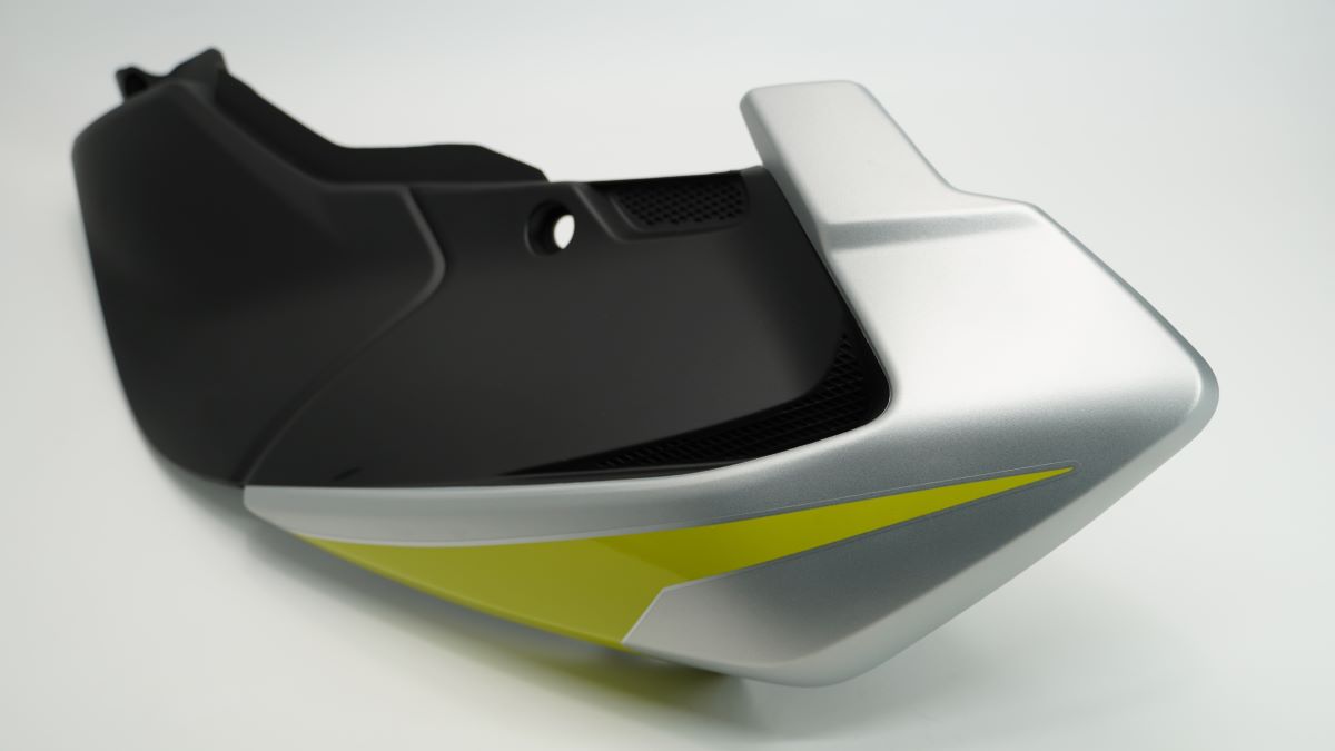 Пластик бака левый 52JF2334 BAJAJ