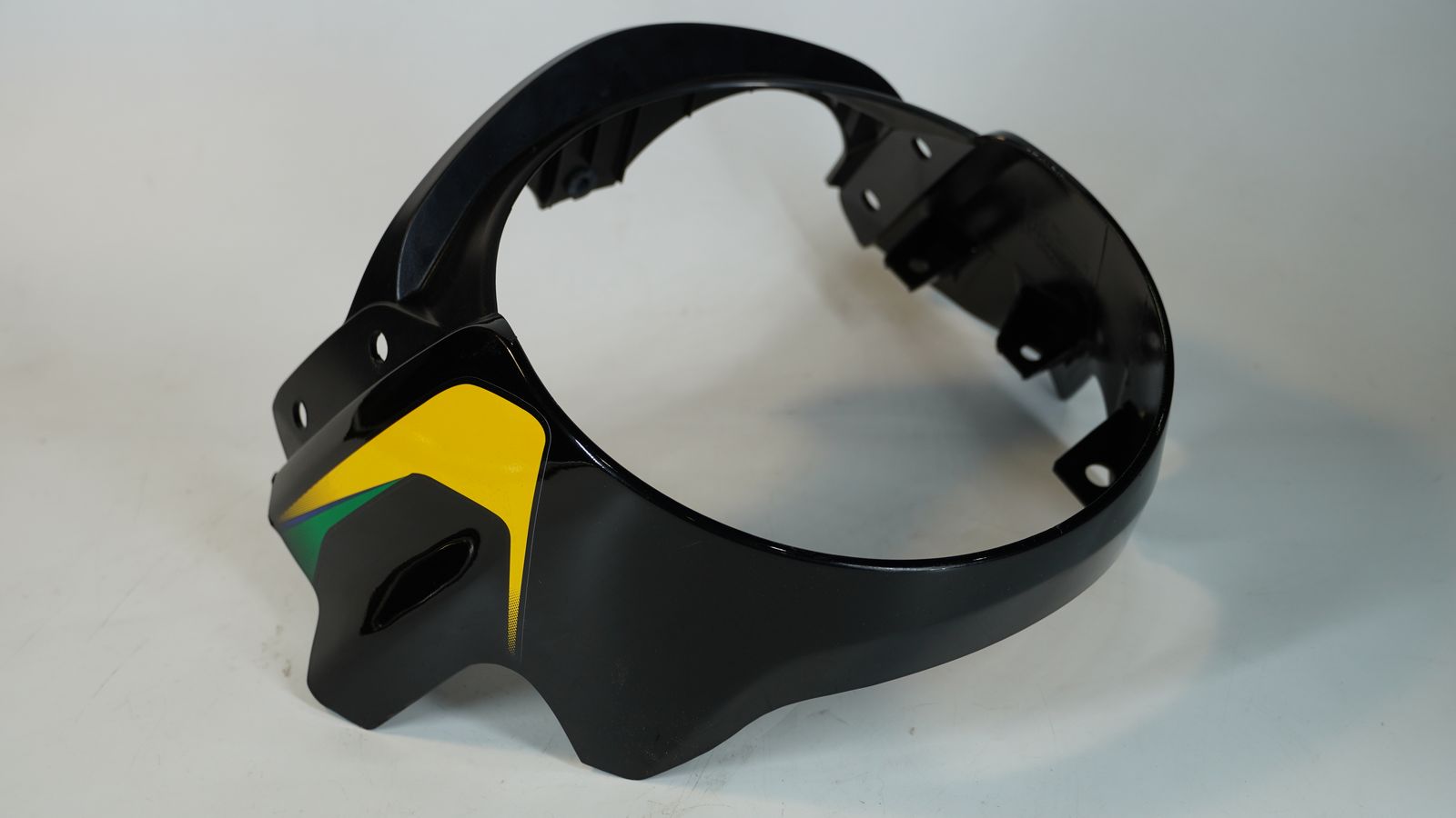 Обтекатель фары, черный 52PF1767 BAJAJ