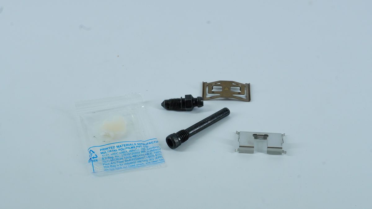 Ремкомплект тормозного цилиндра, малый (пыльник, уплотнитель, поршень) 36JF0017 BAJAJ