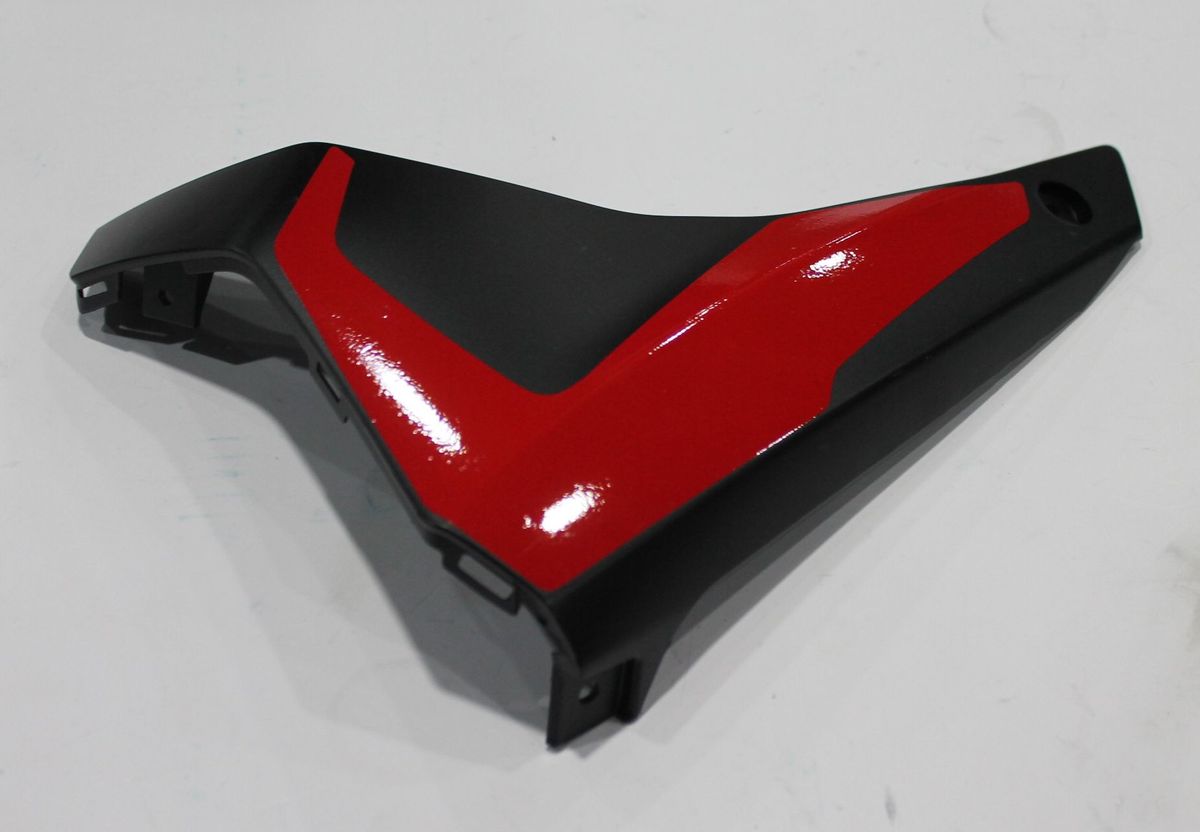 Пластик плуга левый, черный, наклейка Canyon Red* 52JF1768 BAJAJ