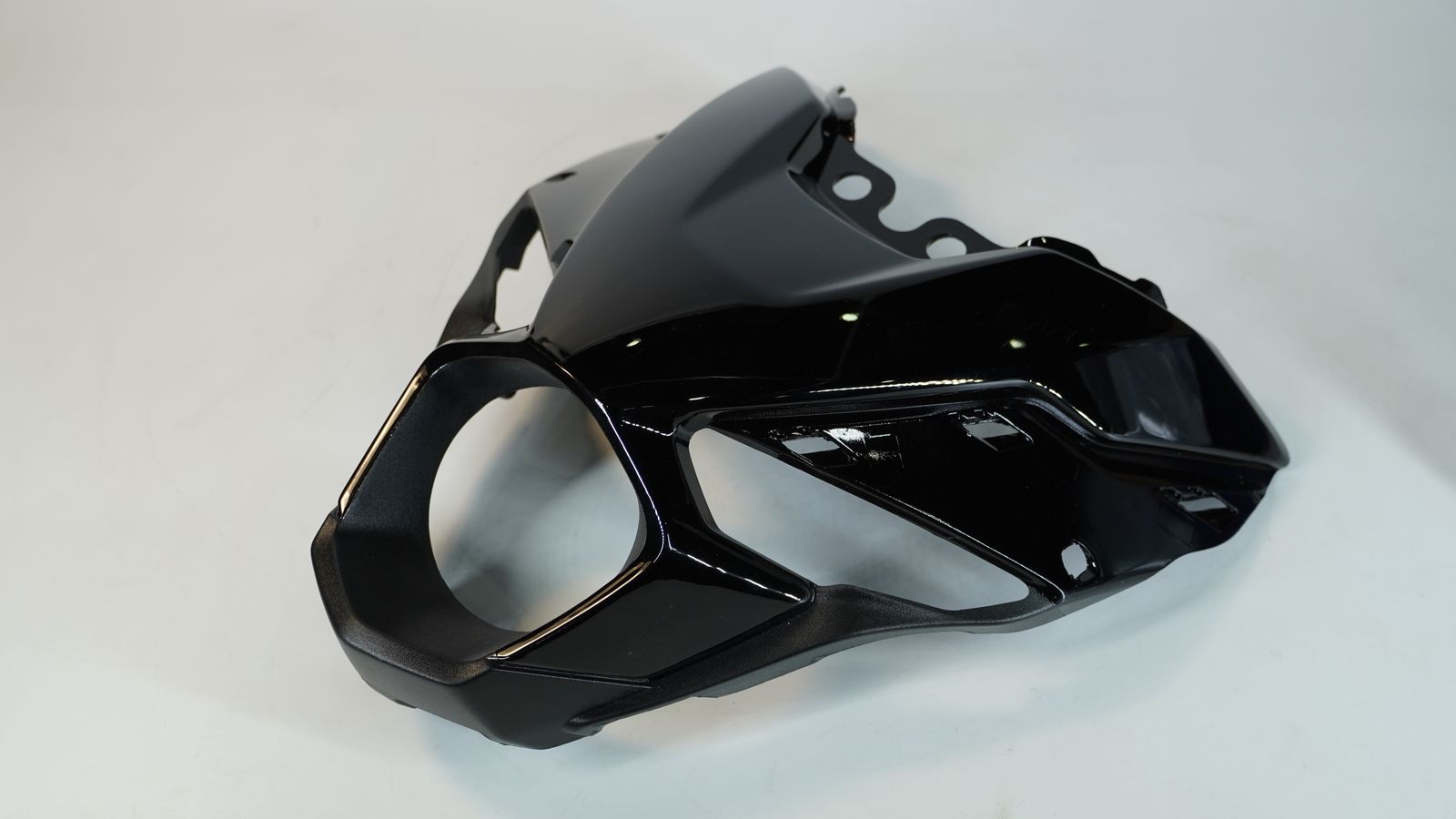 Обтекатель фары 56JRA9X3 BAJAJ